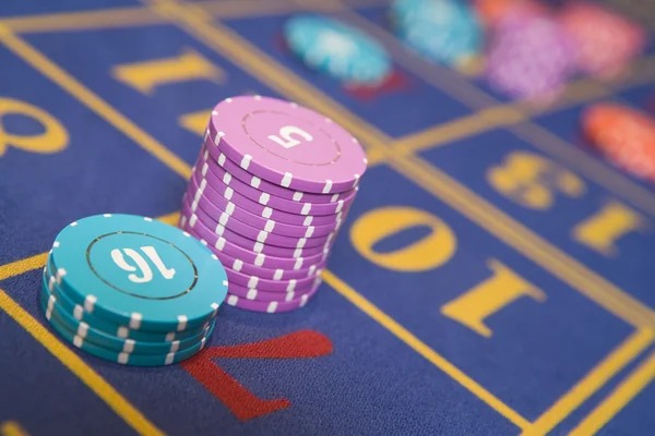 sari4d login platform interface showing live-dealer tables and sportsbook markets
