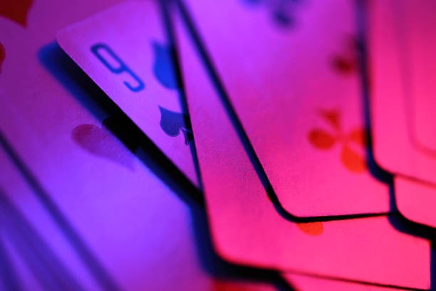 sari4d login live roulette table on mobile phone during boxing event